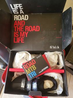 FIZIK R3 Carbon Cycling Road Shoes Woman New