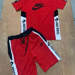 New! Men’s Nike Matching Short Set 