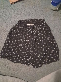 H&M Shorts Size Small