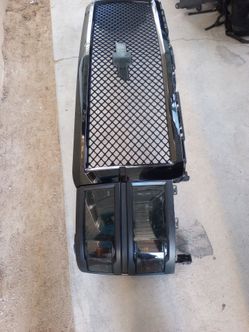 Chevy Silverado grill and headlights