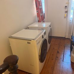 LG Electric Dryer