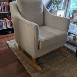 Solid Wood Rocking chair