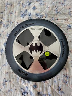 Batman Gotham City Classics Pin Set Limited Edition