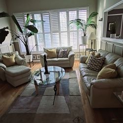 Beautiful 5 PC Italian Sofa Set