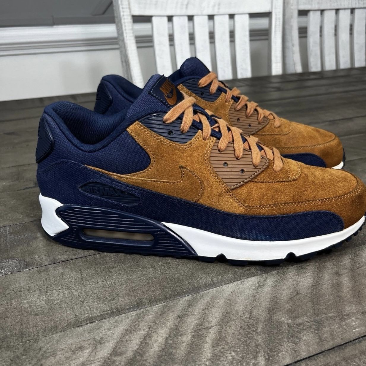 Nike Air Max 90 Premium 