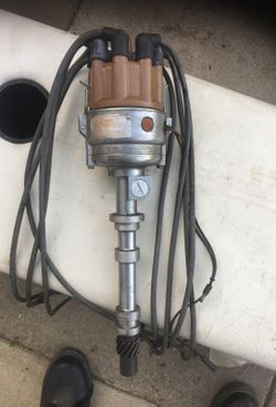Old school chevy v8 accel distributor w/tach drive