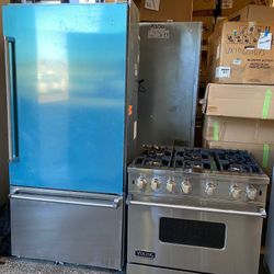 36” Viking Kitchen Range And Built In