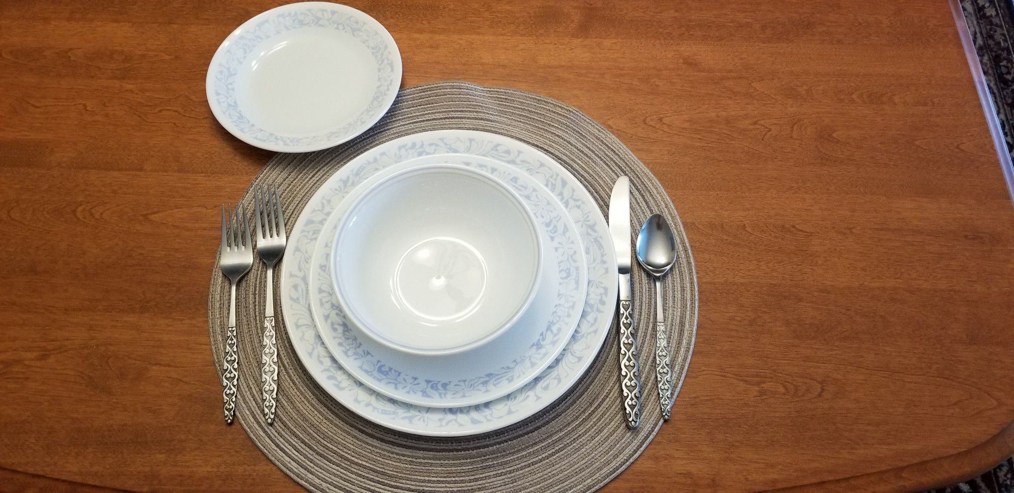 Corelle Dinnerware for 10 with silverware