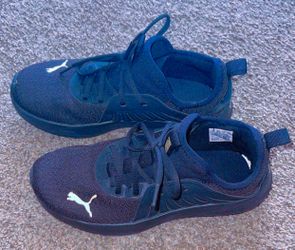 Puma Low-Top Knit Sneakers