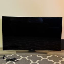 TITLE-  SAMSUNG 55” UHD 4K CURVED TV MINT W/ STAND, POWER HUB & 2 CONTROLLERS !