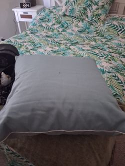 Decrotive Pillow set