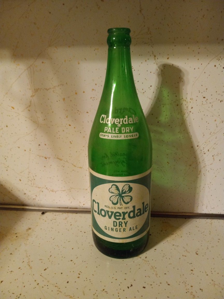 Cloverdale Giner ale Vintage Bottle