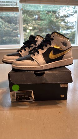 Air Jordan 1 Mid