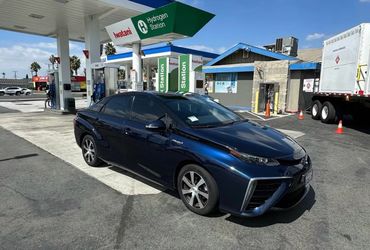2017 Toyota Mirai (Fuel Card)