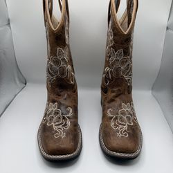 Girl cowboy boots