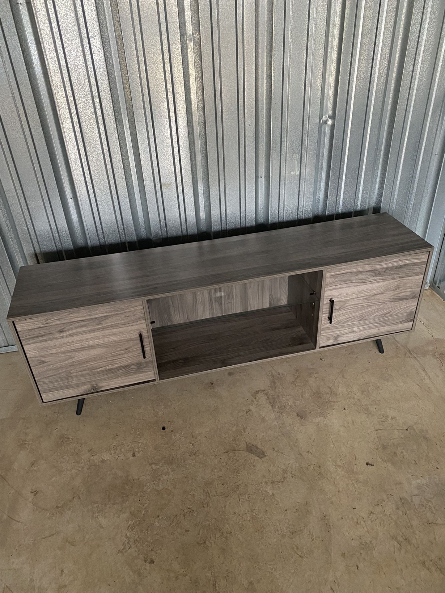 70” TV STAND BRAND NEW