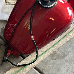Harley 6 Gal Tank With Pump And 15 Up Rg Headlight 