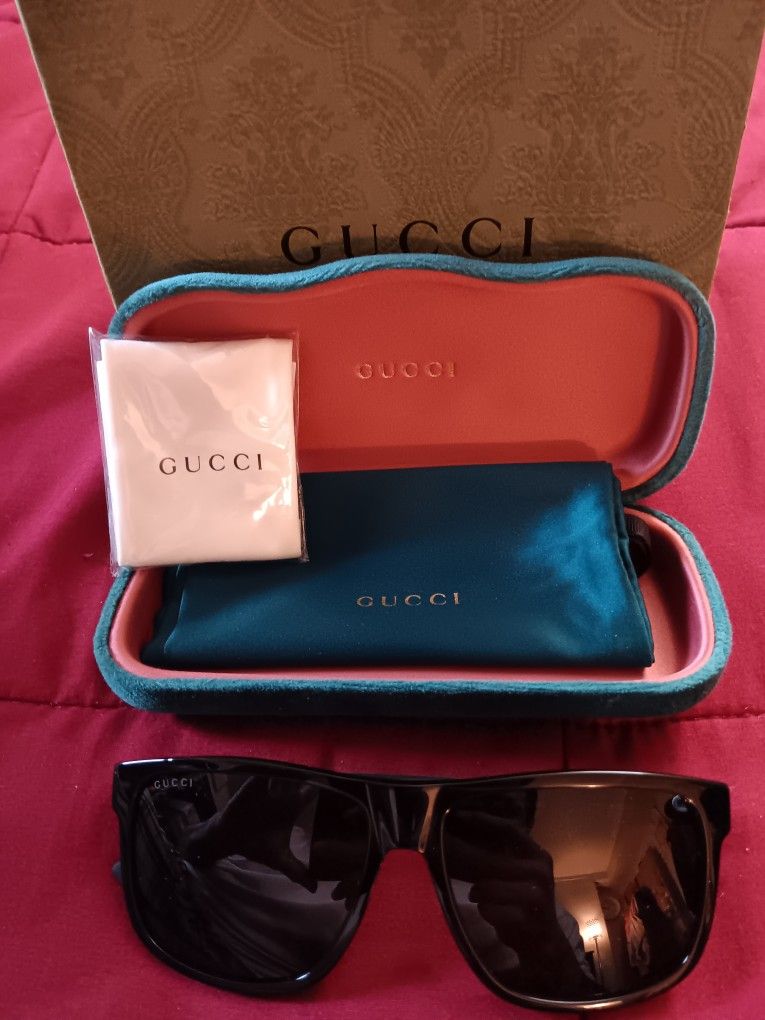 Gucci Glasses Gg0010s
