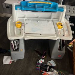 Kids Desk With Chair