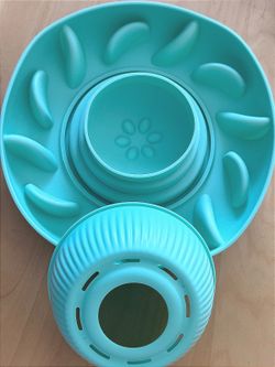 Turquoise Slow Feeder 10" X 2" Dog Bowl suction bottom New missing ball