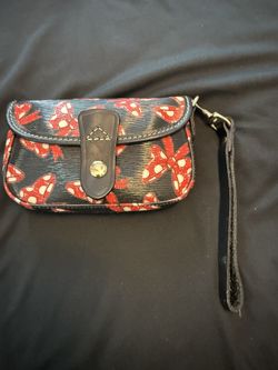 Dooney & Bourke Wristlet 