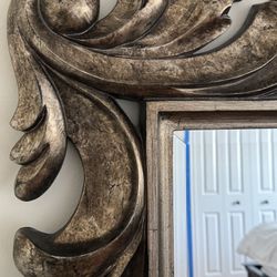 Drexel Heritage Furniture Vintage Mirror 