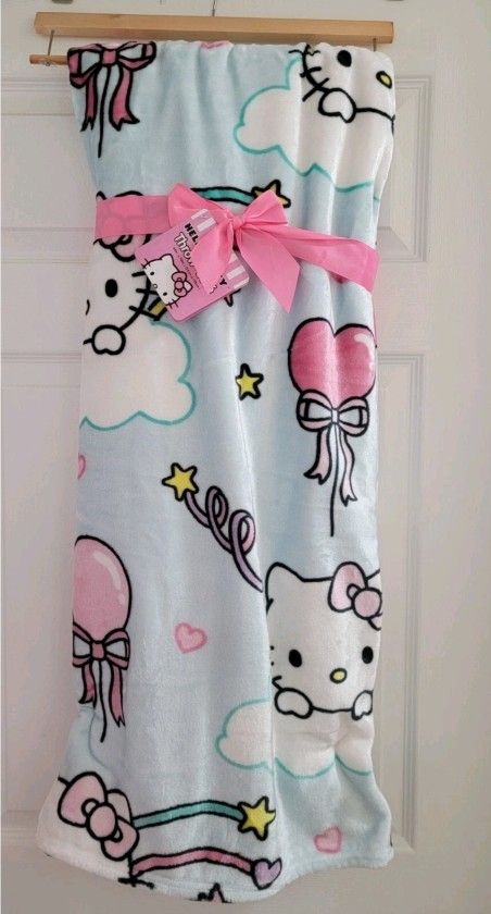New Hello Kitty With Clouds & Balloons Blue Plush 60 x 70 Throw Blanket With Tag