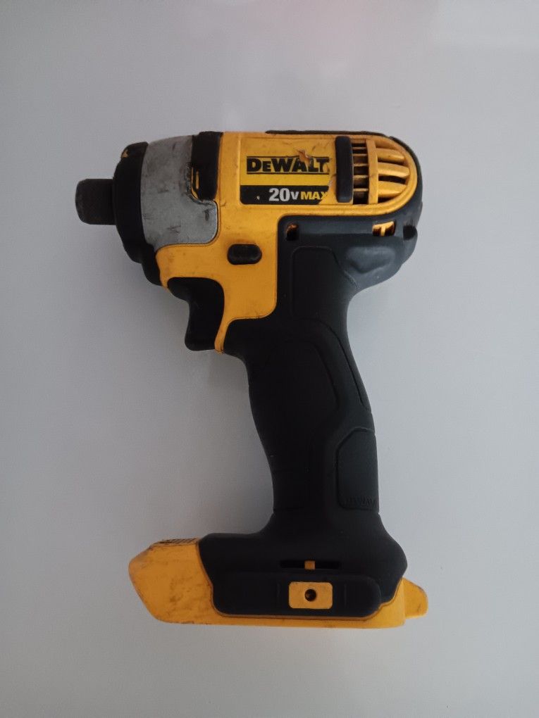 DEWALT 