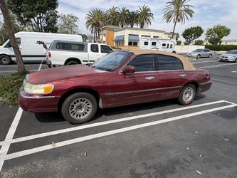 1999 Lincoln Town Car