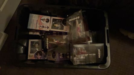 Selling bulk anime figures super cheap