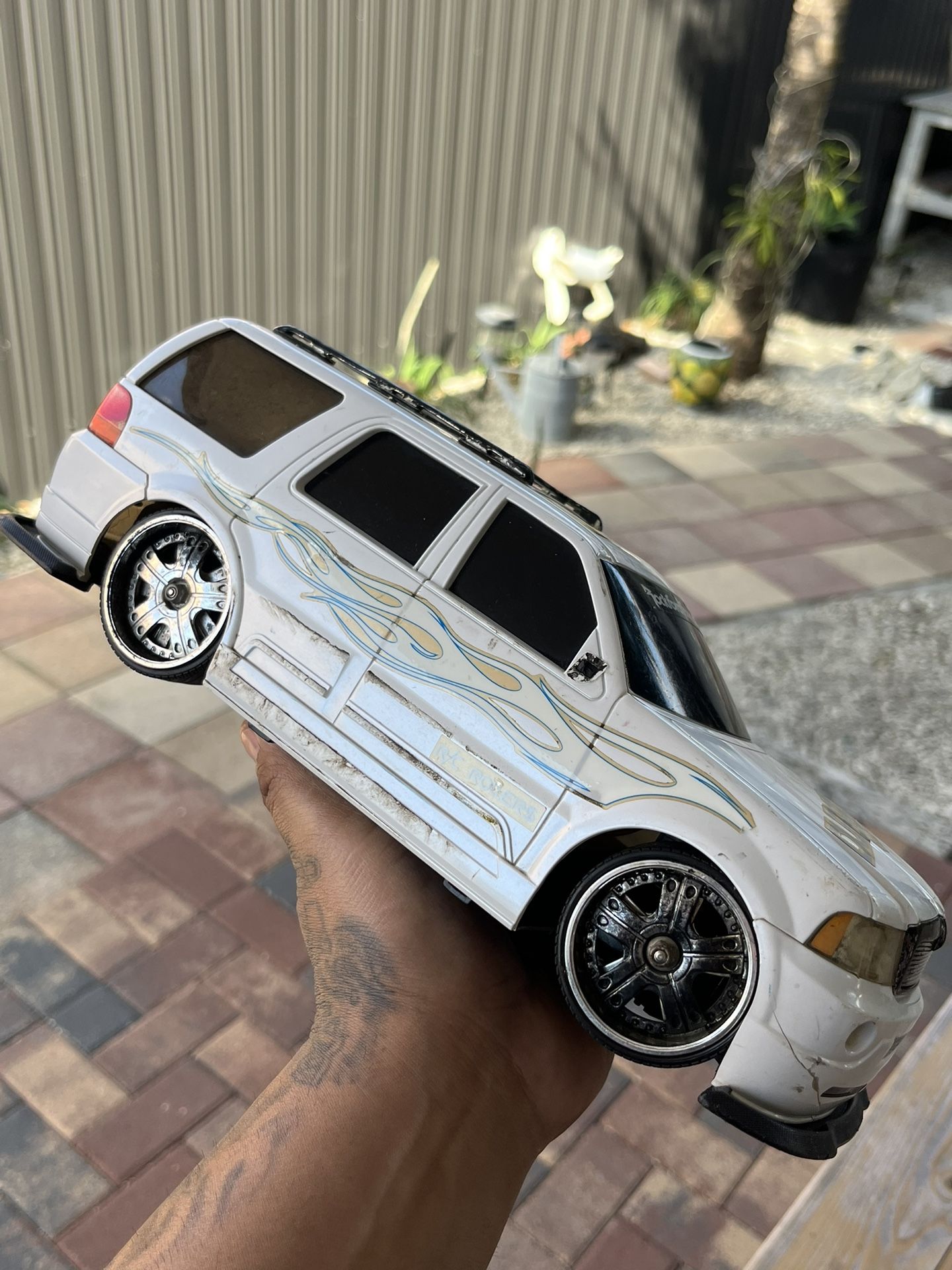 Jada Toys hot Dub City Lincoln Navigator RC Rollers