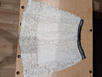 Forever 21 girls Size 7/8 lace skirt