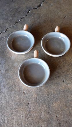 Set of 3 Ceramic Bowls with Wood Handles