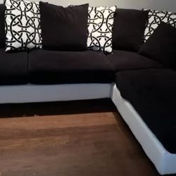 Black/white Sectional Sofa 