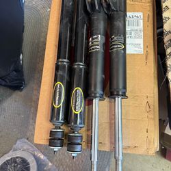 Brand new shocks struts mustang 94-04