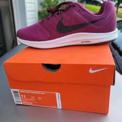 Nike Shoes For Women Size 11