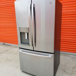 Stainless Steel Bottom Freezer Refrigerator GE 28 CuFt Perfect Just Like New Only 2 Years Old French Door Fridge