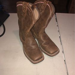 Ariat Womens Unbridled Roper Western Boot, Size 7B