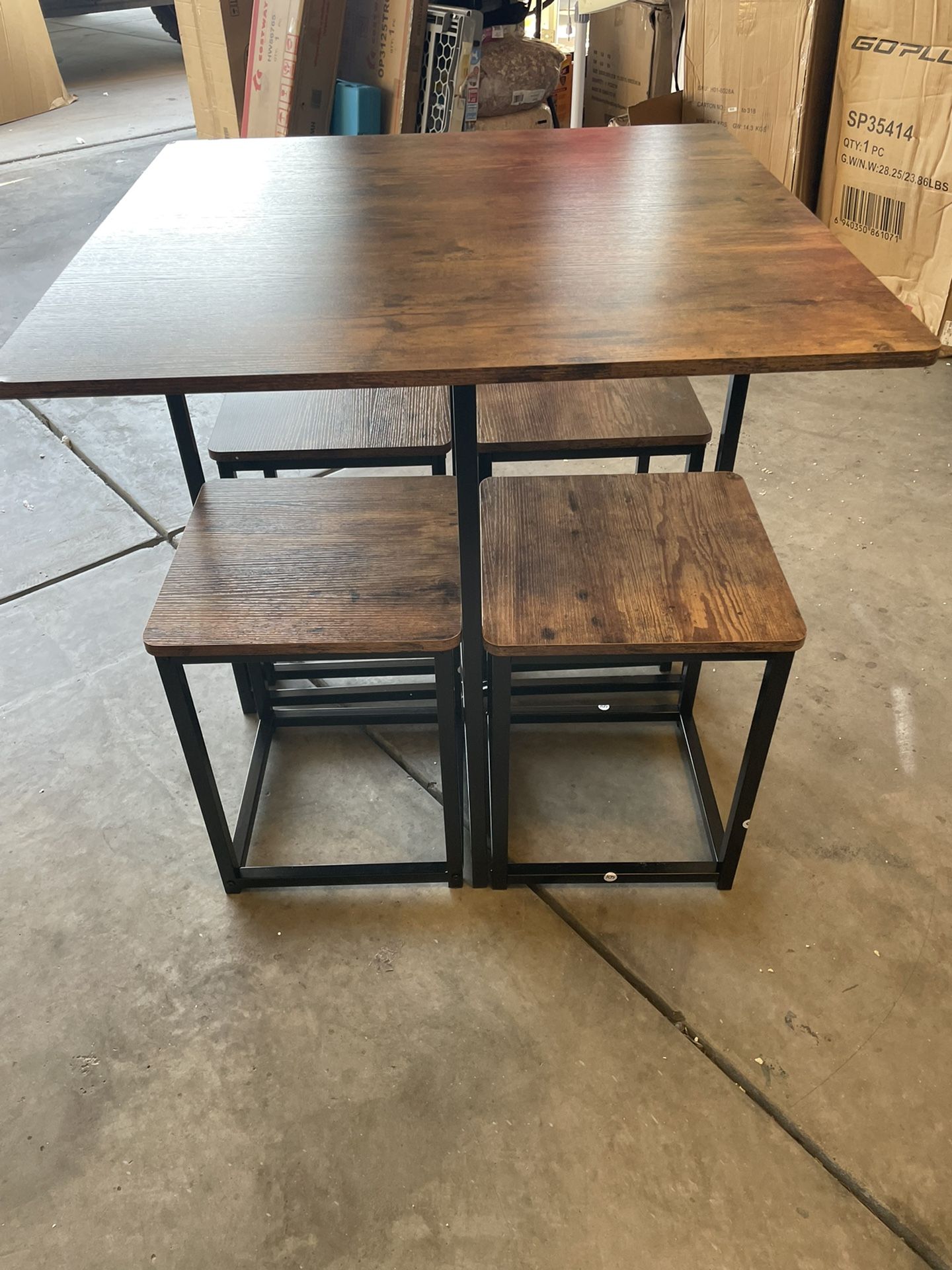 5 Piece Metal Frame Table 4 Stools 
