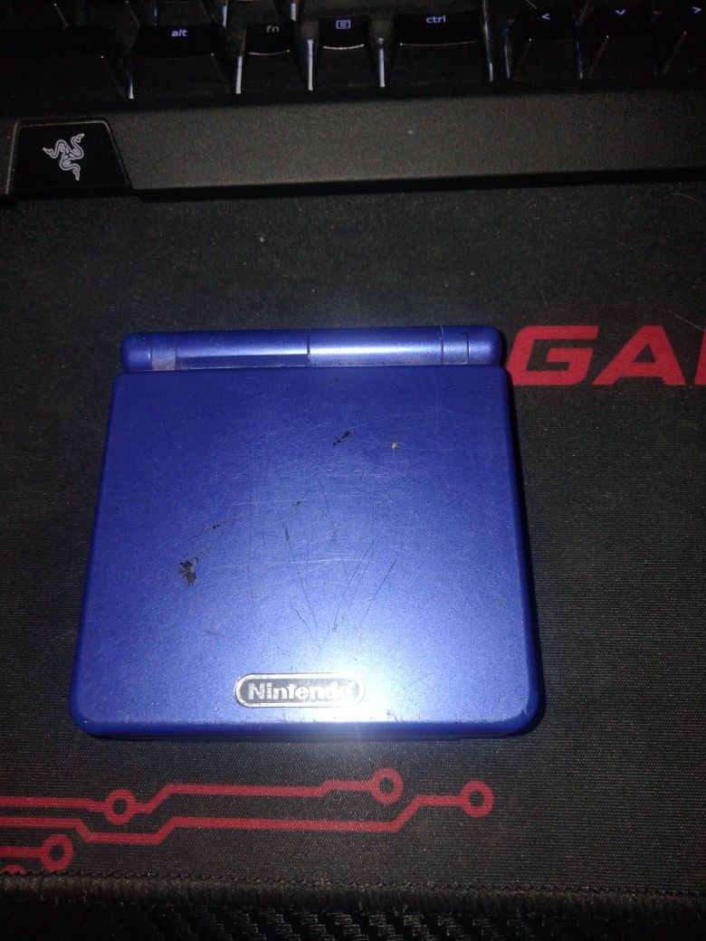 Nintendo Gameboy Advanced SP Comes With Mario Party