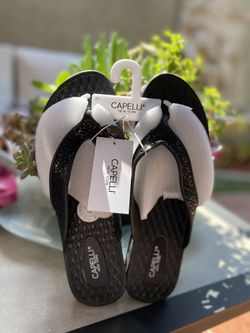 Women’s Sandals 