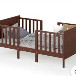 2-in-1 Convertible Toddler Bed with Guardrails.

New in box. 

Overview
Made of rubberwood and poplar, the toddler's bed is environmentally friendly a