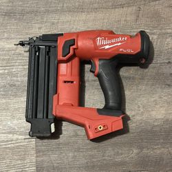 Milwaukee 18Ga Brad Nailer 