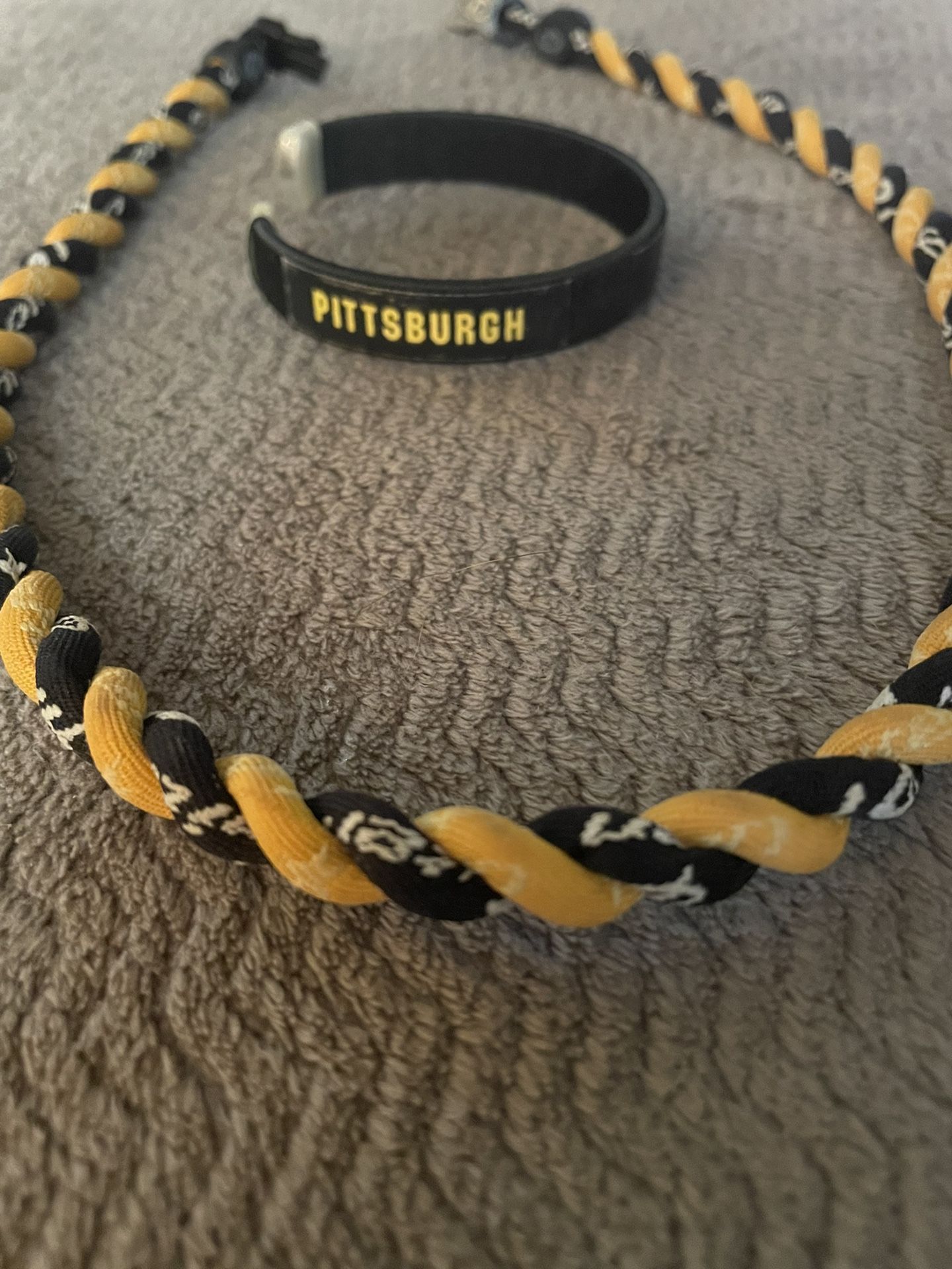 Pittsburgh pirates choker necklace and bracelet