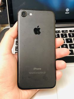 iPhone 7 32GB Factory Unlocked