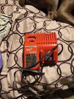 Milwaukee M12 M18 Battery Charger
