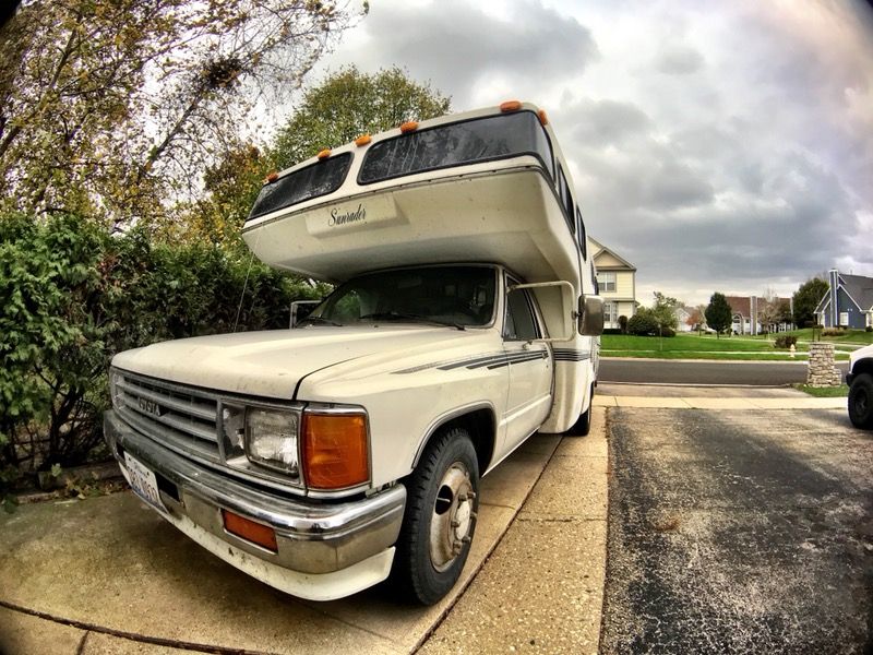 Rare 1987 Toyota Sunrader with Rear Dinette