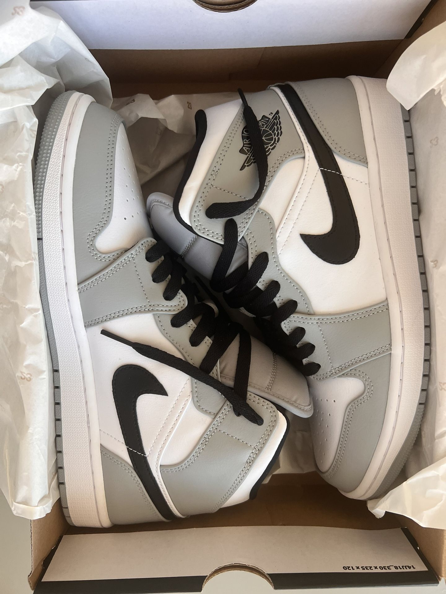 π₯ Air Jordan 1 Mid β Size 9.5 (New in Box)