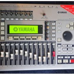 Yamaha AW16G Pro Audio Workstation