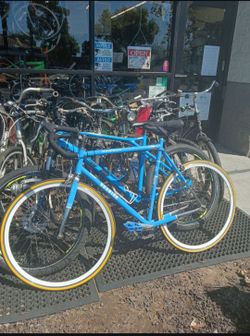 Madison Schwinn road bike